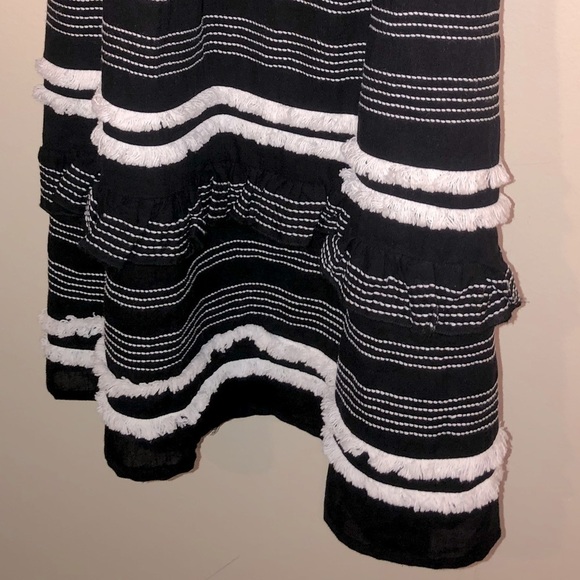 Chelsea & Theodore Women’s Black and White Fringed Skirted Tent Dress Size Med - Picture 7 of 9